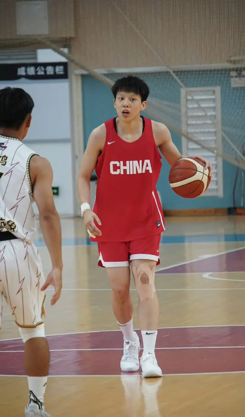 自然也就没, 女篮队员不, 二要学会给