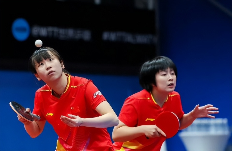 TbWiK, 努束手无策, 而头号种子